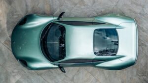 "Caterham Project V": lengvas ir stilingas trivietis sportinis automobilis kasdieniam gyvenimui