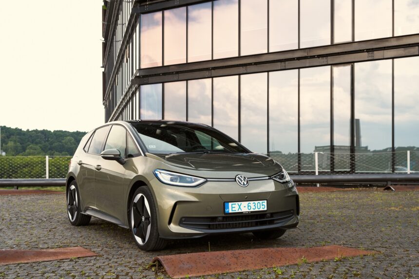 „Volkswagen“ pristatė antros kartos ID.3 elektromobilį Baltijos šalyse