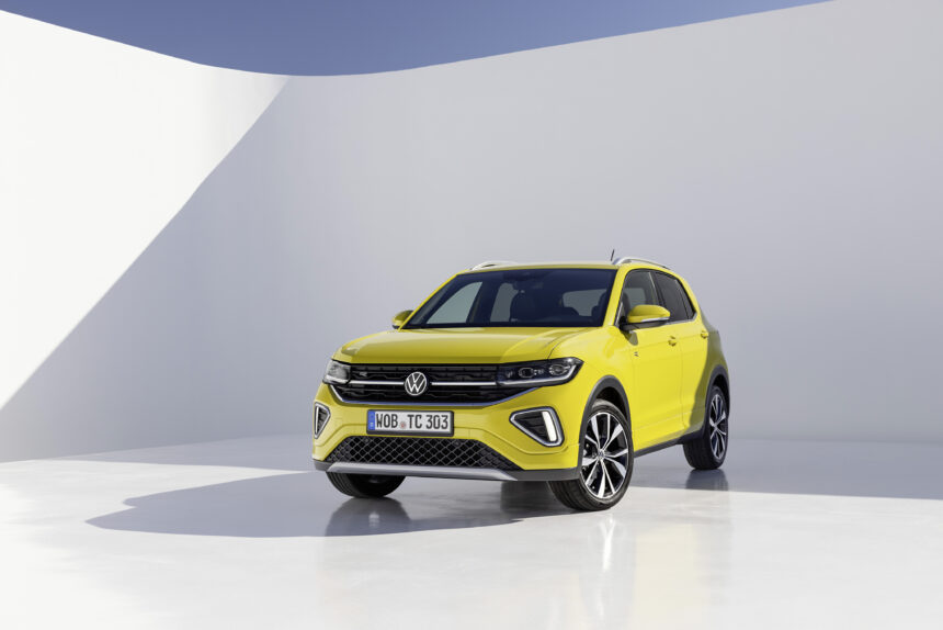 „Volkswagen“ pristatė atnaujintą „T-Cross“