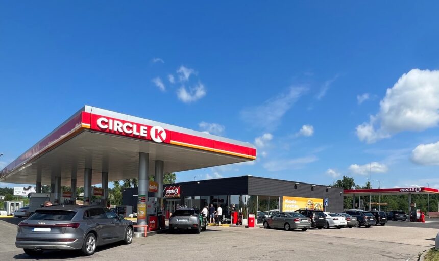 „Circle K“ kelioms valandoms sumažina degalų kainą 20 centų