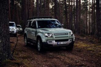 Užtikrinta prabanga: „Jaguar Land Rover“ paskelbė apie penkerių metų garantiją visiems naujiems „Range Rover“, „Defender“ ir „Discovery“ modeliams