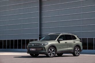 „Volkswagen“ pristatė naujos kartos bestselerį – dar stilingesnį ir pažangesnį „Tiguan“ visureigį