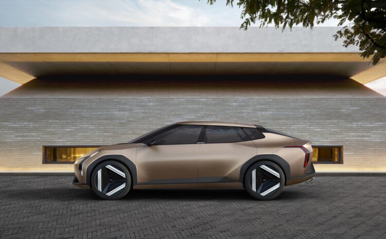„Kia“ pristatė naująjį elektromobilį EV5 ir du koncepcinius modelius