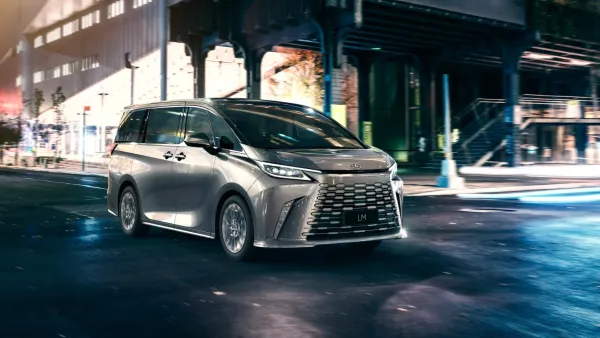 Japonai pristatė novatorišką prabangaus mobilumo sprendimą – naująjį „Lexus LM“