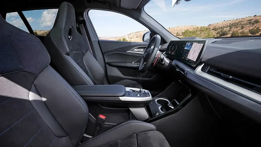 BMW naująjį X2 pavertė cross kupė, pristatė ir iX2