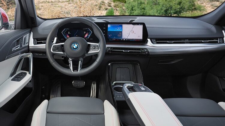 BMW naująjį X2 pavertė cross kupė, pristatė ir iX2