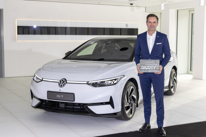 „Volkswagen ID.7“ išrinktas „Vokietijos metų automobiliu 2024“