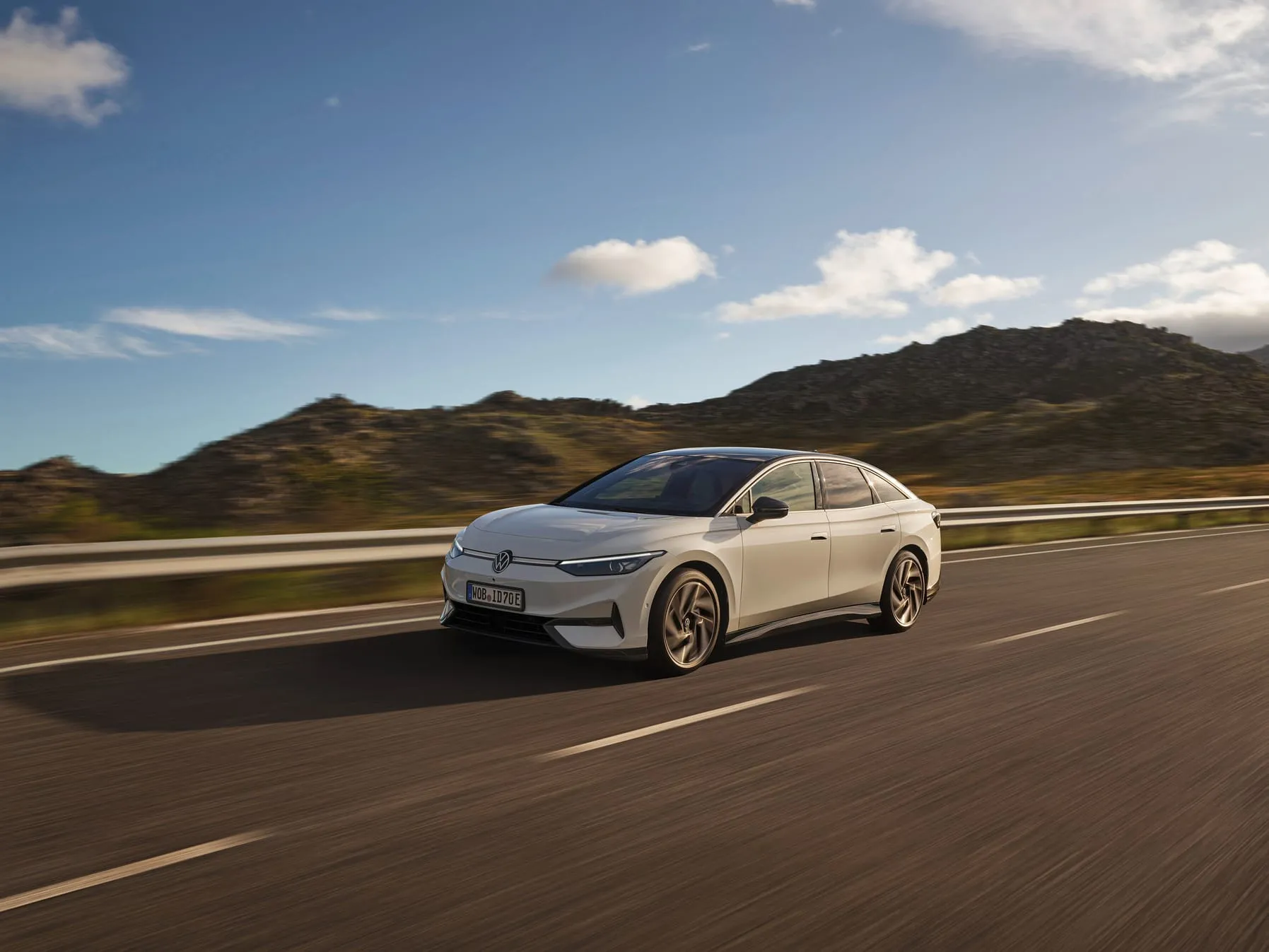 „Volkswagen ID.7“ išrinktas „Vokietijos metų automobiliu 2024“