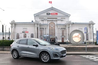 Traukiniui Vilnius–Ryga iššūkį metė automobilis: kuriuo kelionė ne tik pigesnė, bet ir greitesnė?