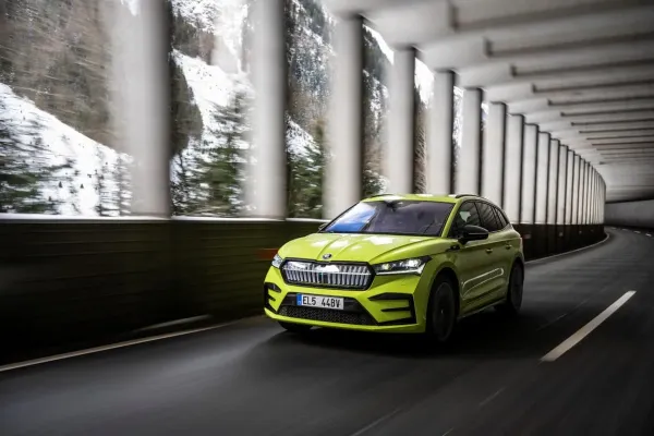 Biudžetinis, vidutinis ar „premium“ automobilis – kiek skirtumų tebeliko?