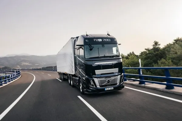 Naujas, dar galingesnis „Volvo FH16“ variklis užtikrina maksimalų našumą