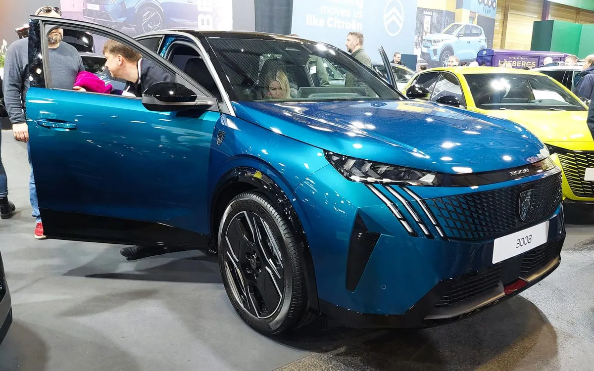 Rygoje praūžė didžiausia autoindustrijos paroda Baltijos šalyse „Auto 2024”