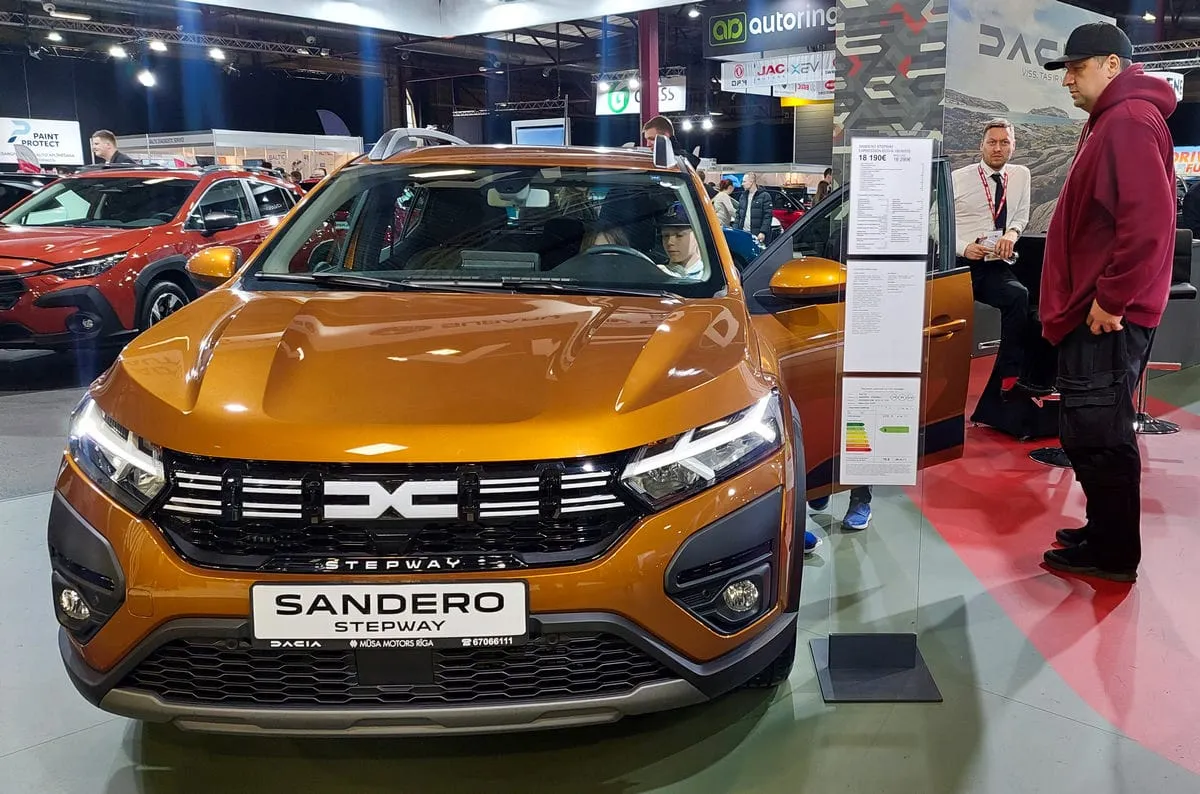 Rygoje praūžė didžiausia autoindustrijos paroda Baltijos šalyse „Auto 2024”
