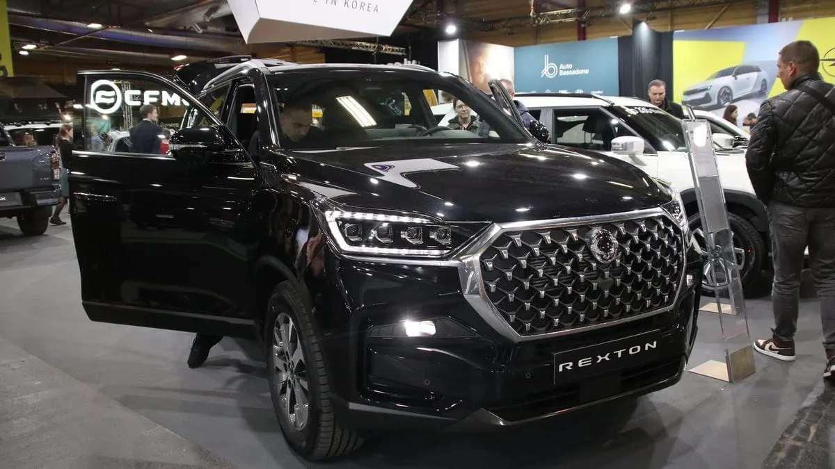 Rygoje praūžė didžiausia autoindustrijos paroda Baltijos šalyse „Auto 2024”