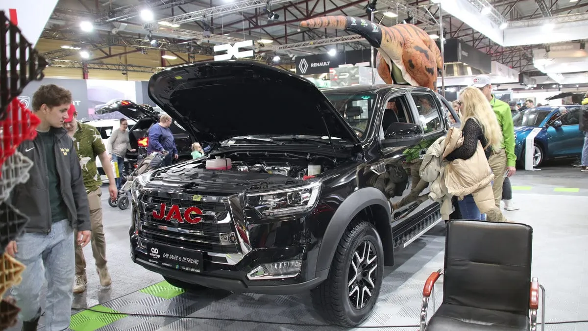 Rygoje praūžė didžiausia autoindustrijos paroda Baltijos šalyse „Auto 2024”