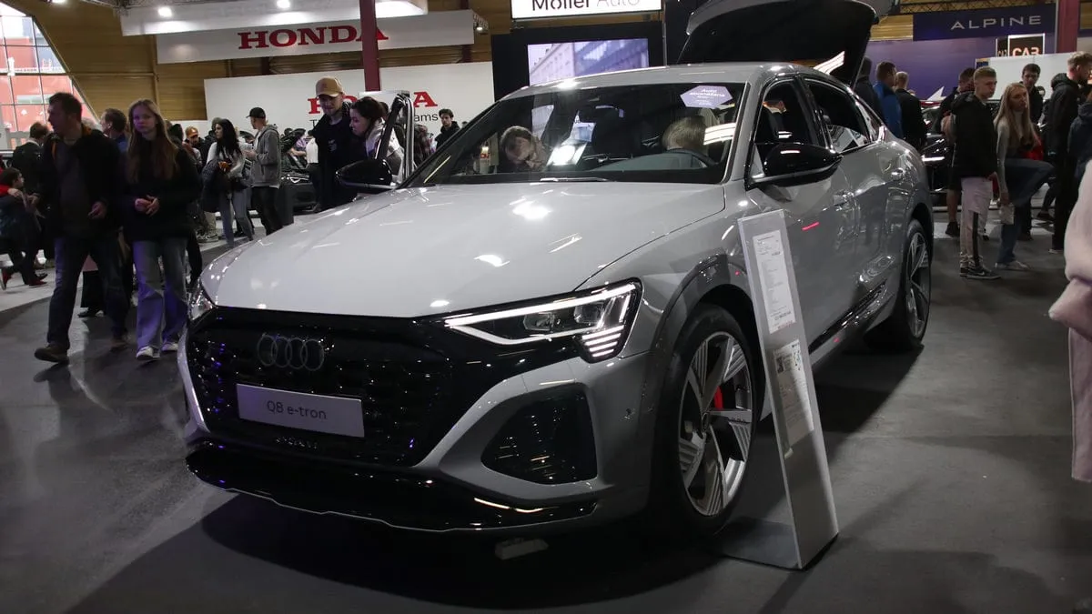 Rygoje praūžė didžiausia autoindustrijos paroda Baltijos šalyse „Auto 2024”