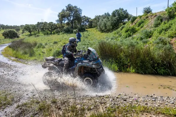 „CFMOTO Thunder Racing Team“: šlapios trasos Portugalijoje tampa tradicija