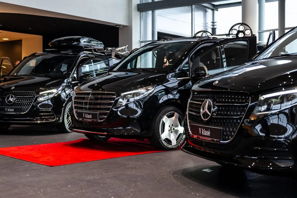 Vilniuje iškilmingai pristatyta naujoji „Mercedes-Benz V klasė“