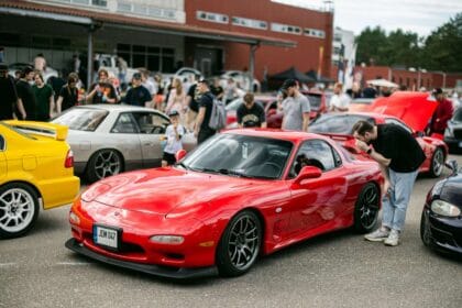 Japoniškų automobilių gerbėjai atidarė sezoną Vilniuje