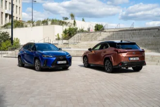 Naujasis „Lexus UX“ pasižymi didesne galia