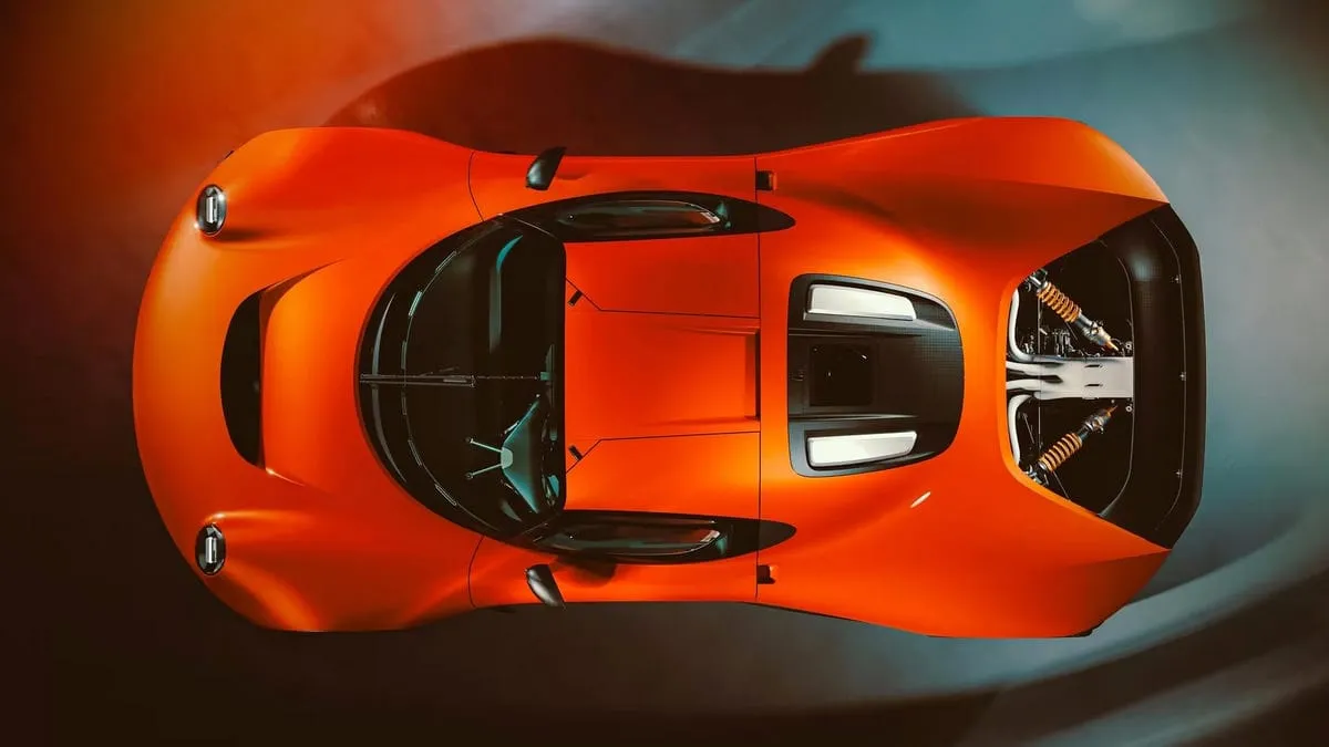 „Oilstainlab HF-11″: lengvas superautomobilis su keičiama transmisija