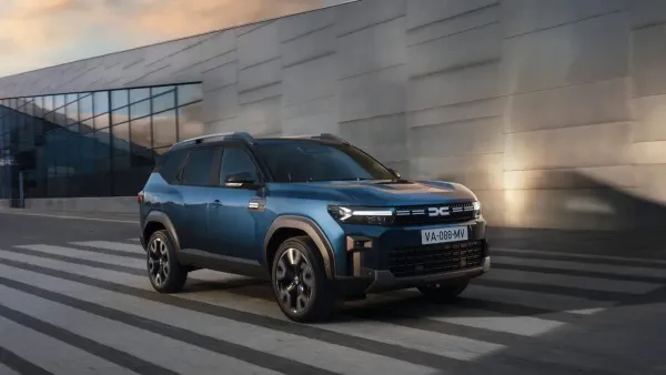 „Dacia“ plečia modelių gamą – pristato naujovių kupiną „Bigster“