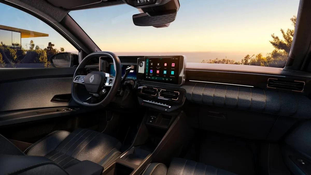 Paryžiaus automobilių parodoje – universaliojo elektrinio „Renault 4 E-Tech“ premjera
