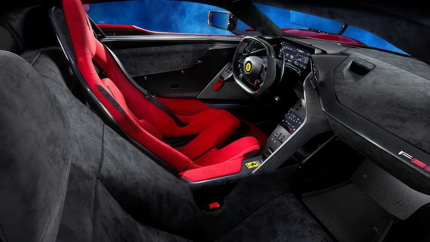 „Ferrari F80“: naujas hibridinis flagmanas už 3,6 mln. eurų