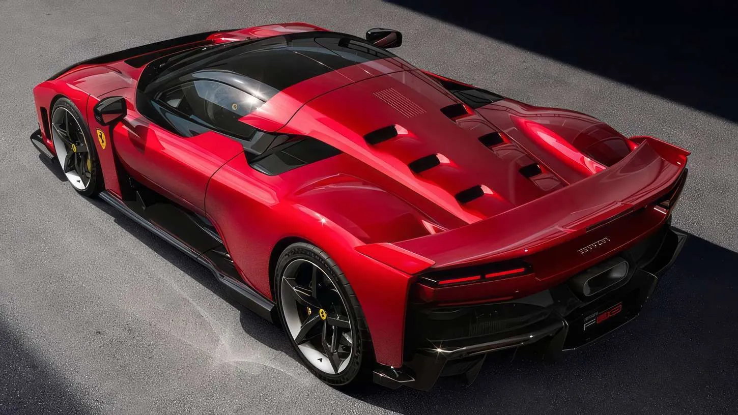 „Ferrari F80“: naujas hibridinis flagmanas už 3,6 mln. eurų