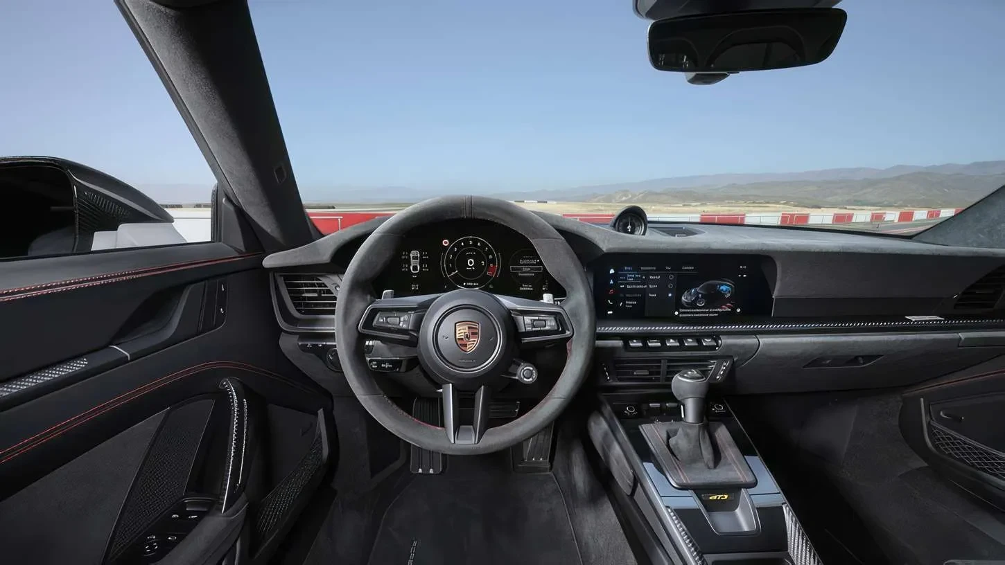 Atnaujintame „Porsche 911 GT3“ išsaugotas 4,0 l variklis, mechanika ir dinamika