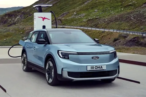 Dėl silpnų elektromobilių pardavimų Europoje „Ford“ naikina 4000 darbo vietų