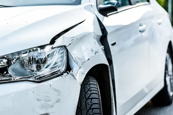Tyrimas: dažniausiai klastojama daugiau riedėjusių automobilių rida
