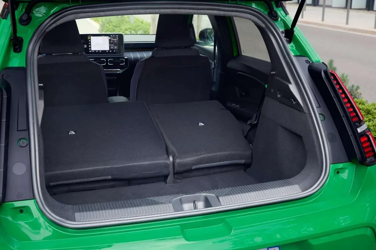 Popkultūros ikona atkeliauja į Baltijos šalis: Lietuvoje jau galima užsisakyti „Renault 5 E-Tech electric“