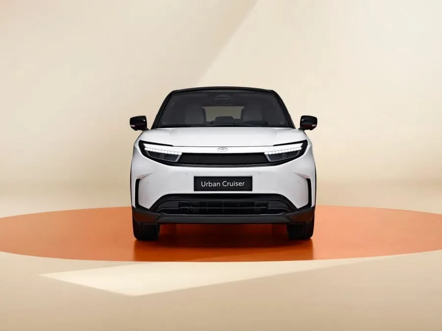 „Toyota“ pristatė visiškai naują elektromobilį