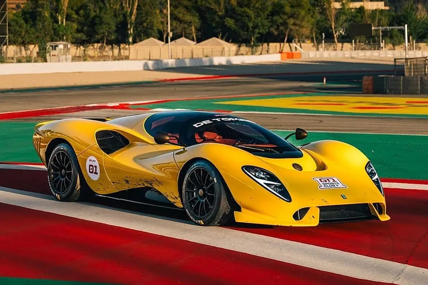 De Tomaso P72 vis dar kuriamas nors jau žadama pradėti gamybą