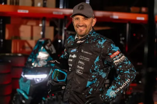 „CFMOTO Thunder Racing Team“ komanda sezoną pradeda su nauja technika