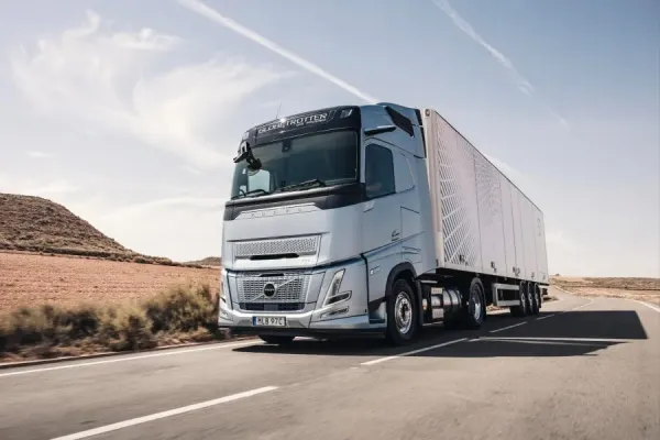 „Volvo Trucks“ tapo Europos ir Lietuvos rinkos lyderiu