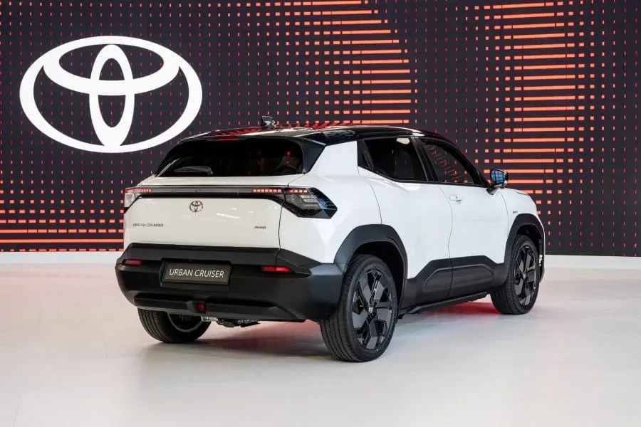 Naujasis „Toyota Urban Cruiser“ įkaitins konkurenciją elektrinių B-SUV modelių rinkoje