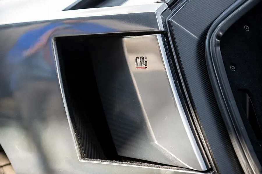 „Giugiaro“ superautomobilis ‚Peralta S‘ – duoklė septintojo dešimtmečio ‚Maserati Boomerang‘ koncepciniam automobiliui