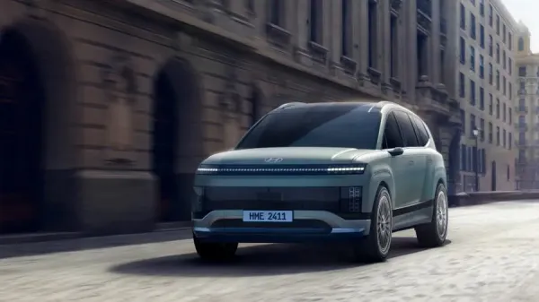 SUV įveikė universalus ir vienatūrius, o ar gali pakeisti keleivinius furgonus?