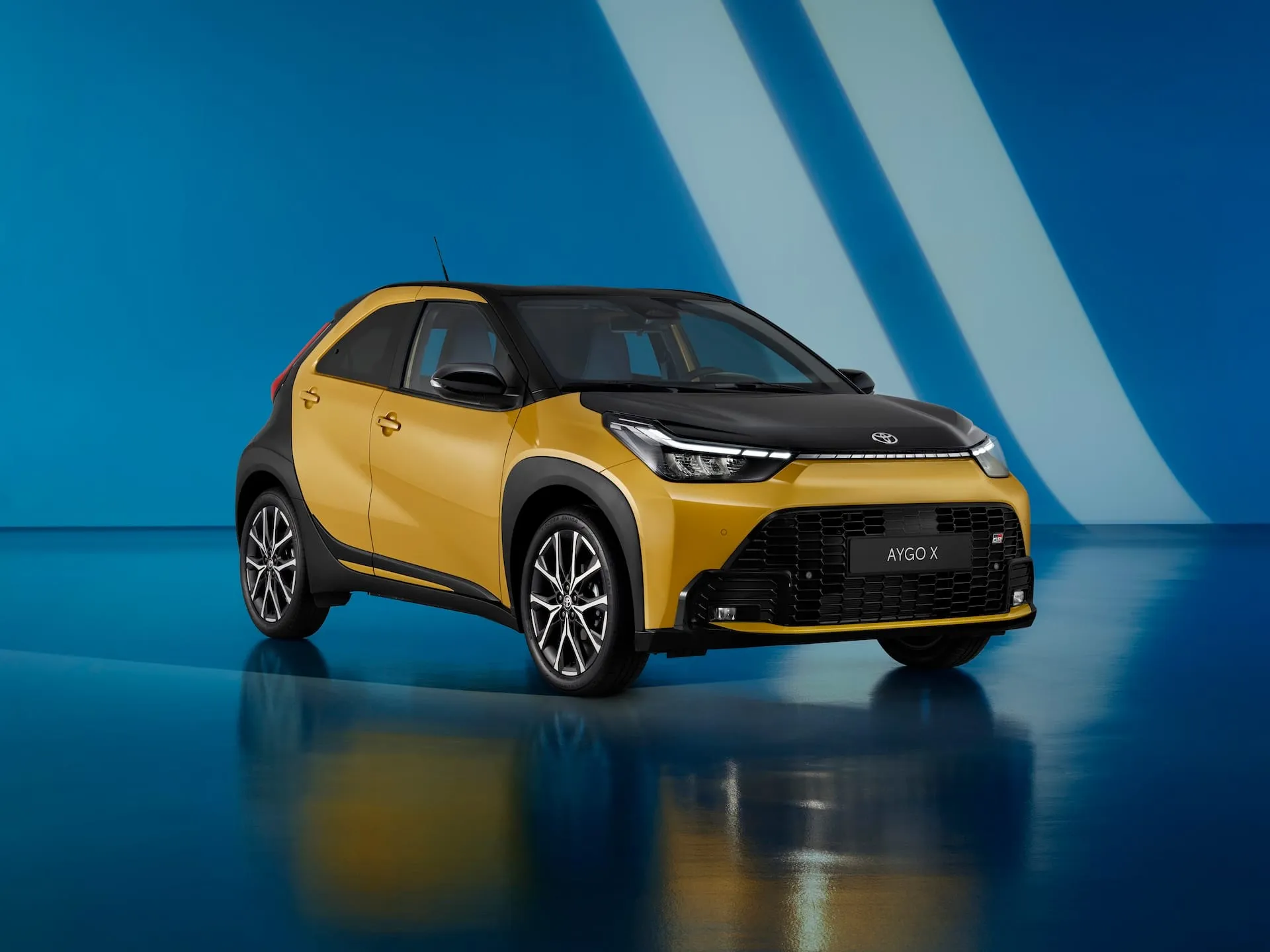 „Toyota“ Lietuvoje pristato naująjį „Aygo X Hybrid“