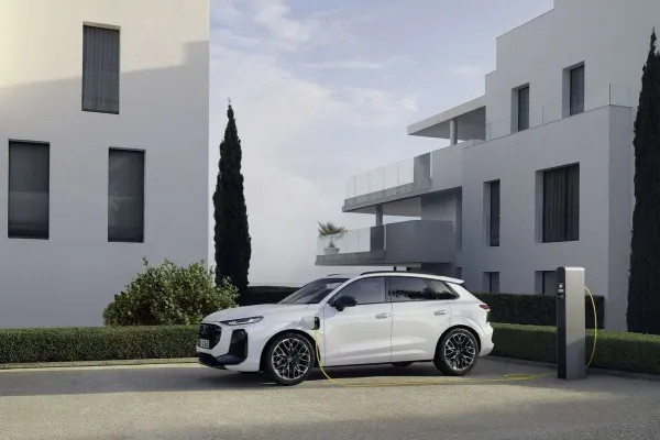 Naujas etalonas kompaktiškų automobilių klasėje: trečioji „Audi Q3 karta