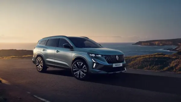 Nepaisydama iššūkių automobilių rinkoje „Renault Group“ šiemet išlaiko augimą