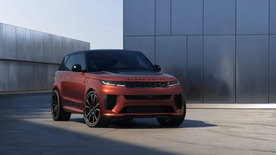 „Range Rover Sport SV Carbon“ – naujausias prabangių visureigių serijos papildymas