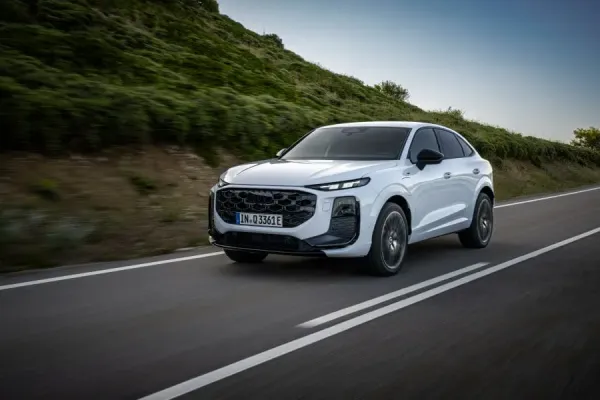 Universalus, sportiškas ir skaitmeninis: naujasis „Audi Q3 Sportback“