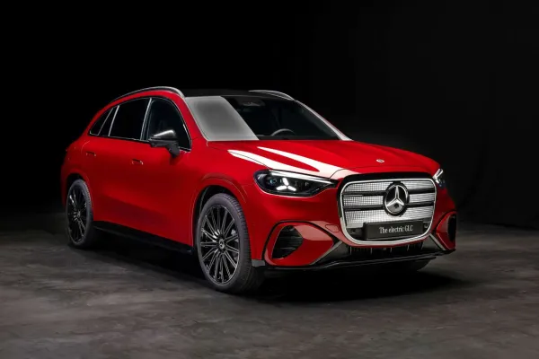 Mercedes-Benz pristatė elektrinį GLC su EQ Technologija