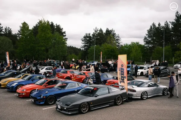 Japoniškų automobilių sezono finalas Vilniuje – ne tik bendruomenės šventė, bet ir pasiruošimas žiemai