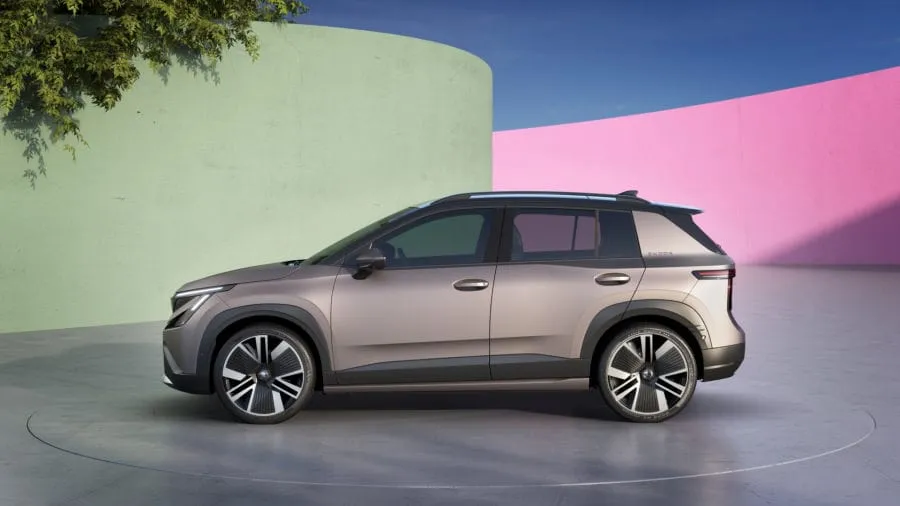 „Škoda“ pristatė kitąmet pasirodysiantį prieinamiausią elektrinį visureigį „Epiq“