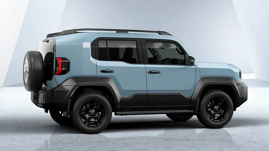 Mažas, galingas ir tik su vidaus degimo varikliu: pristatytas Toyota Land Cruiser FJ