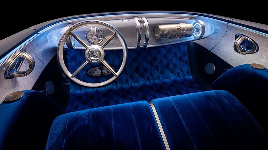 Prabanga grįžta į S klasę: „Mercedes-Benz Vision Iconic“ – žvilgsnis į 2028-uosius